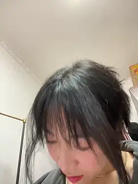 Snapshot of yourkeer chatting on November 1, 9:11 am yourkeer online show from November 1, 9:11 am