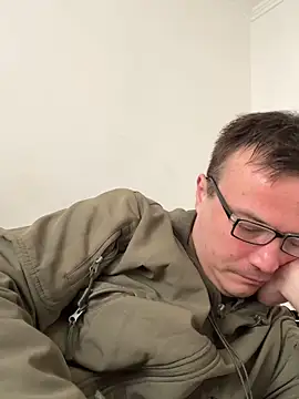 Snapshot of viktor1992-1-1 chatting on February 23, 1:41 pm viktor1992-1-1 online show from February 23, 1:41 pm