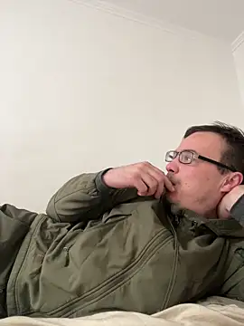 Snapshot of viktor1992-1-1 chatting on March 3, 7:47 am viktor1992-1-1 online show from March 3, 7:47 am