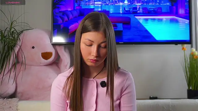 BrittGupton online show from April 21, 2:04 am