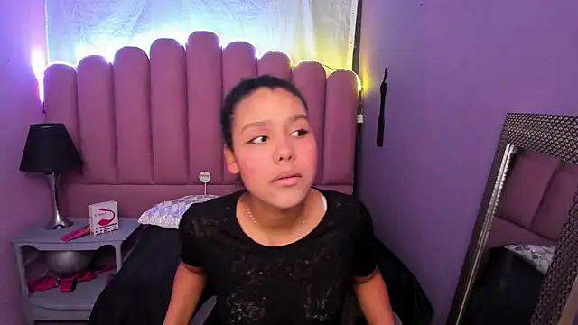 AriaVega online show from November 7, 11:43 am