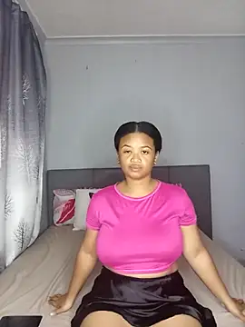 Sultrytits6 online show from February 18, 11:22 pm