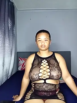 Sultrytits6 online show from April 20, 7:26 pm