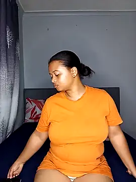 Sultrytits6 online show from April 21, 4:01 pm