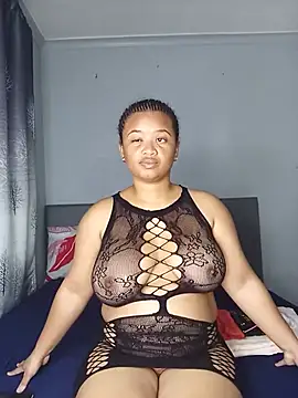 Snapshot of Sultrytits6 chatting on June 3, 8:47 pm Sultrytits6 online show from June 3, 8:47 pm