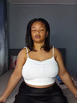Sultrytits6 online show from July 3, 1:28 pm