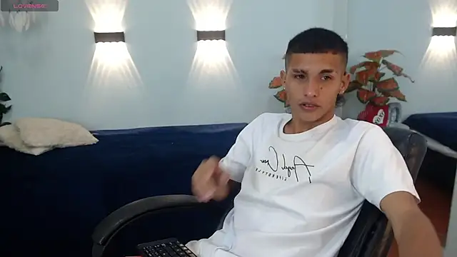 LiamBlack16 online show from October 24, 11:39 am