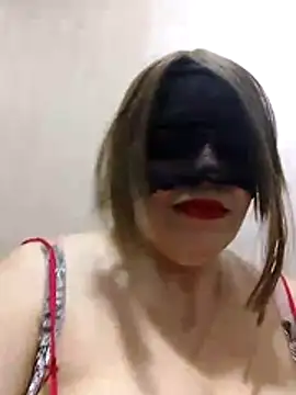 Snapshot of -Sonbola chatting on June 1, 9:49 pm -Sonbola online show from June 1, 9:49 pm