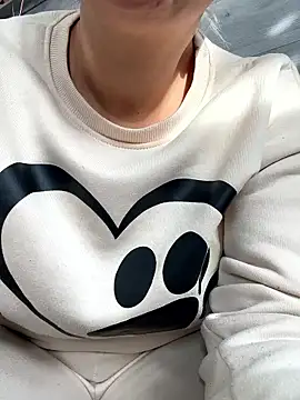 Snapshot of Daiana_Andra chatting on December 15, 9:57 am Daiana Andra online show from December 15, 9:57 am