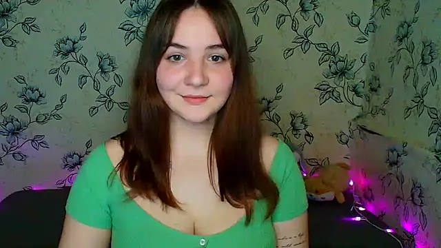 OliviaMontgommery online show from April 25, 2:25 pm