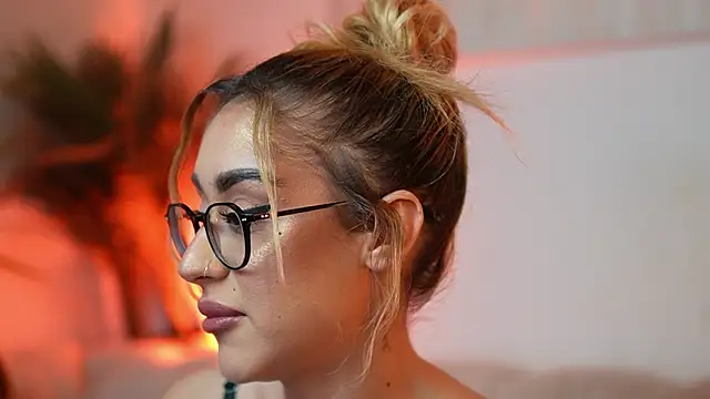 AileenKiss online show from March 16, 10:14 pm