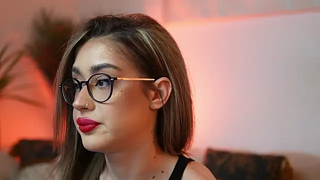 AileenKiss online show from April 5, 8:17 pm