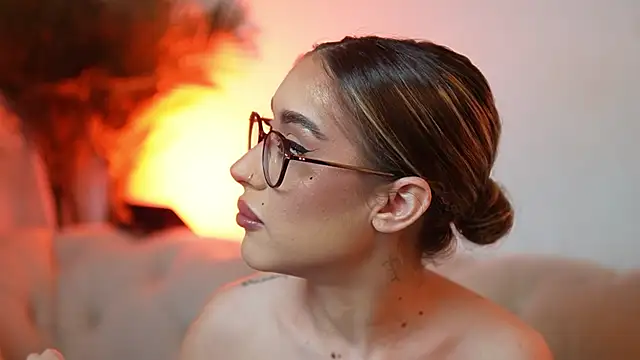 AileenKiss online show from April 20, 8:10 pm