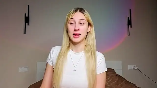 foxy vivi online show from November 3, 2:18 pm