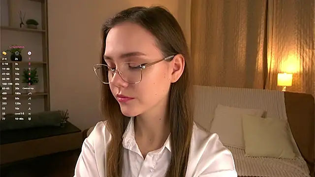 SweetSaraPie online show from March 18, 6:11 pm