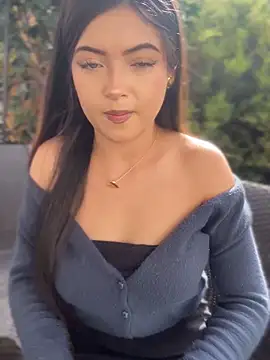 KyliePink  online show from October 11, 1:31 pm