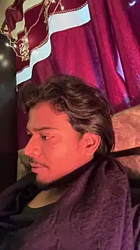 Ujjwallkumar0069 online show from December 2, 7:47 am