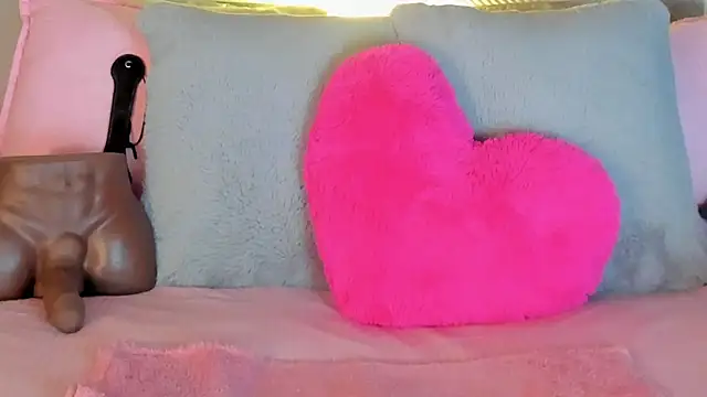  victoriaa  lois online show from November 11, 8:09 pm