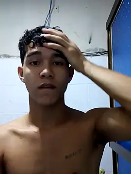 Snapshot of Mrdante23 chatting on October 3, 3:25 am Mrdante23 online show from October 3, 3:25 am