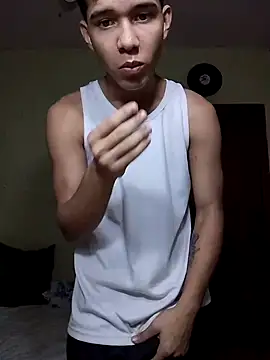 Snapshot of Mrdante23 chatting on October 21, 1:39 am Mrdante23 online show from October 21, 1:39 am