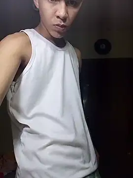 Snapshot of Mrdante23 chatting on October 23, 1:38 am Mrdante23 online show from October 23, 1:38 am