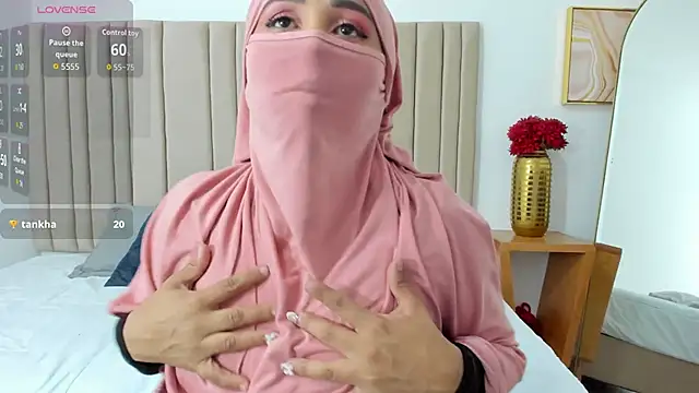 Snapshot of _alishaa_c chatting on October 11, 2:55 am alishaa c online show from October 11, 2:55 am