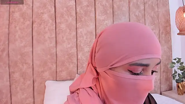 Snapshot of _alishaa_c chatting on October 22, 9:14 pm alishaa c online show from October 22, 9:14 pm