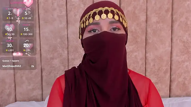 Snapshot of _alishaa_c chatting on October 24, 10:33 am alishaa c online show from October 24, 10:33 am