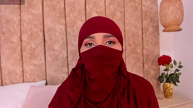 Snapshot of _alishaa_c chatting on November 4, 2:54 am alishaa c online show from November 4, 2:54 am