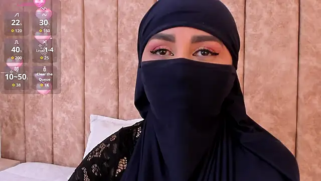 Snapshot of _alishaa_c chatting on November 12, 2:01 am alishaa c online show from November 12, 2:01 am