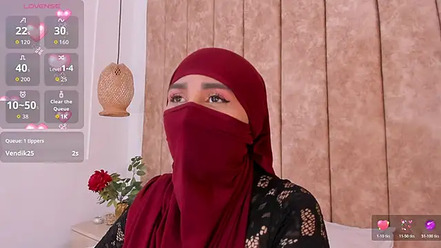 Snapshot of _alishaa_c chatting on November 20, 2:01 am alishaa c online show from November 20, 2:01 am