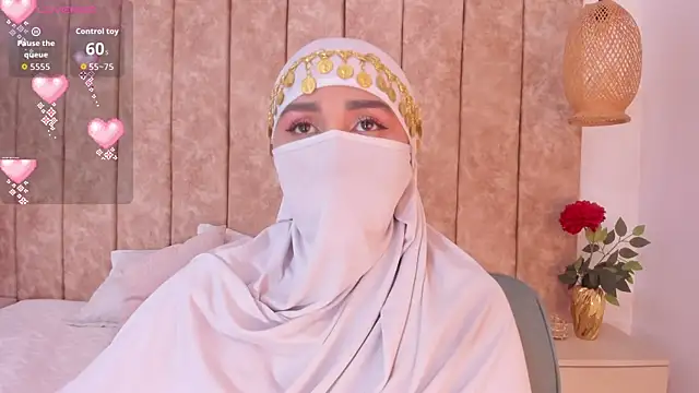 Snapshot of _alishaa_c chatting on November 21, 2:10 am alishaa c online show from November 21, 2:10 am