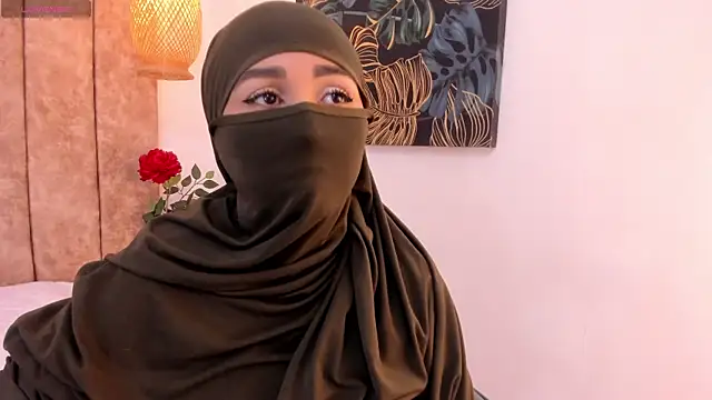 Snapshot of _alishaa_c chatting on December 4, 3:16 am alishaa c online show from December 4, 3:16 am