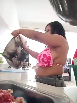 Snapshot of Rosario-castro chatting on October 8, 4:04 pm Rosario-castro online show from October 8, 4:04 pm