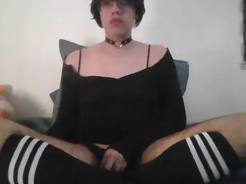 Sunny Pebble online show from November 29, 3:20 am