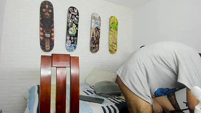 sofiandnick smith online show from June 6, 4:17 am