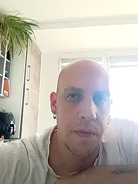 Kobradera1984 online show from October 3, 7:16 am