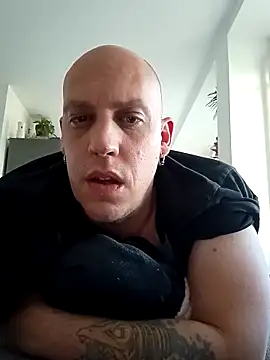 Kobradera1984 online show from October 13, 2:39 pm