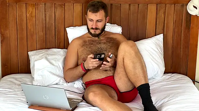 Snapshot of mrmaxiy chatting on June 2, 2:13 am mrmaxiy online show from June 2, 2:13 am