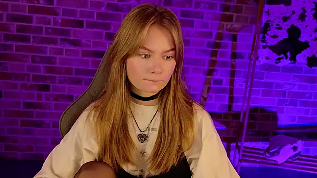 Snapshot of swag_evalution chatting on October 12, 5:06 am swag evalution online show from October 12, 5:06 am