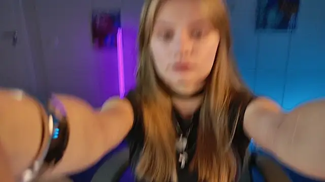 Snapshot of swag_evalution chatting on October 14, 9:10 am swag evalution online show from October 14, 9:10 am