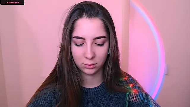 Snapshot of _OlivkaSexy chatting on November 28, 11:24 am OlivkaSexy online show from November 28, 11:24 am