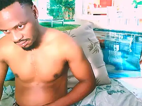 Snapshot of EbonyTiger69 chatting on October 29, 11:12 am EbonyTiger69 online show from October 29, 11:12 am