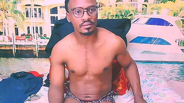 EbonyTiger69 online show from April 21, 8:01 pm