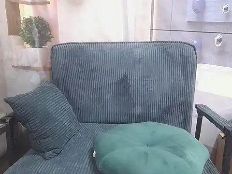 Snapshot of Azura_a chatting on July 7, 1:19 am Azura a online show from July 7, 1:19 am