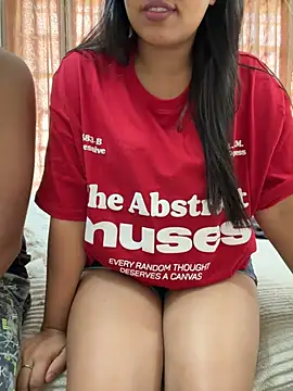 vickyandtania online show from March 29, 6:24 am