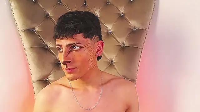 MateoMitchell online show from October 27, 5:11 am