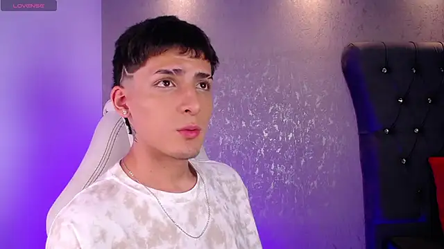 MateoMitchell online show from February 5, 4:06 am