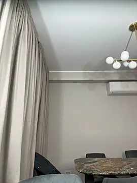 Snapshot of AvaMaddisson chatting on October 24, 3:14 am AvaMaddisson online show from October 24, 3:14 am