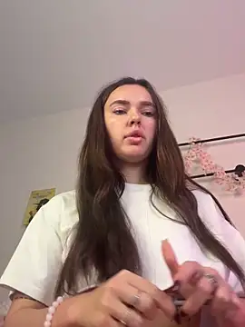 JenniferLouns online show from October 12, 10:25 am